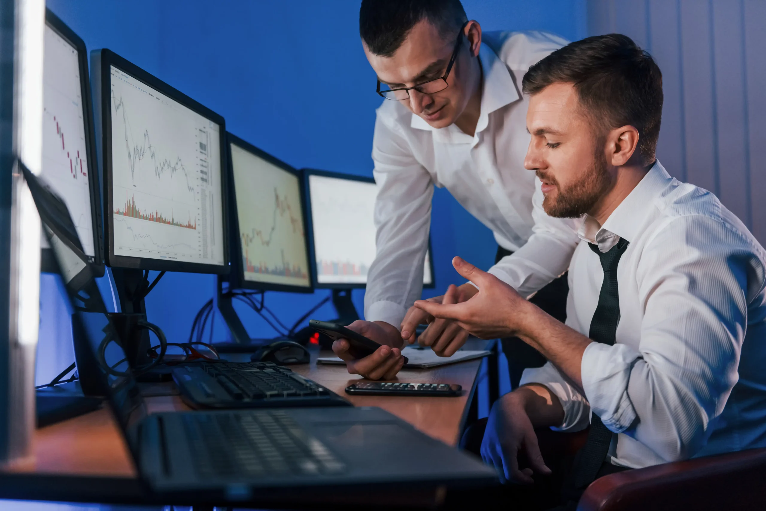 Order Flow Trading vs. Technical Analysis for Modern Traders