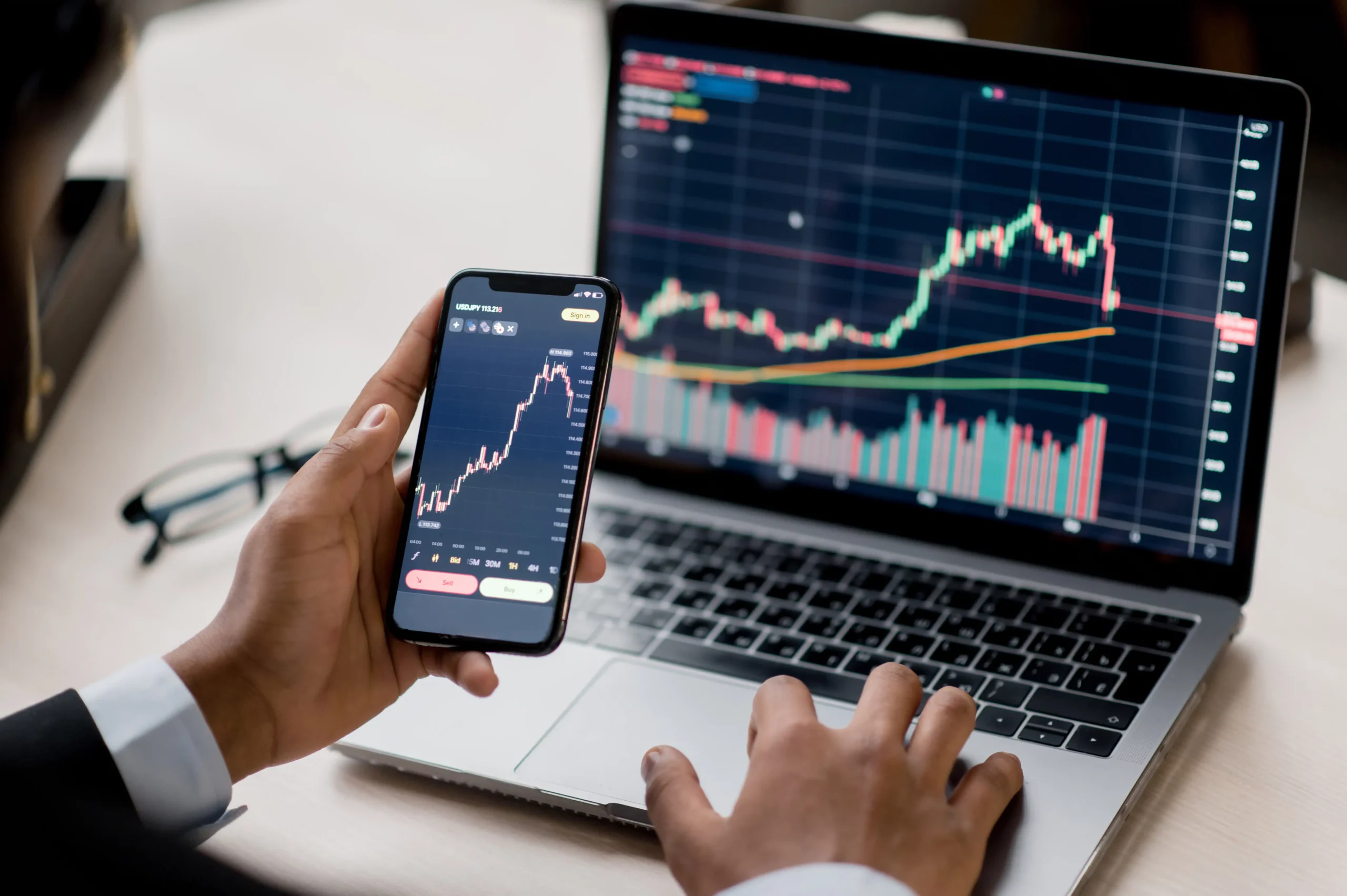 SMC vs ICT: Which Works Better for Forex Traders in 2025?