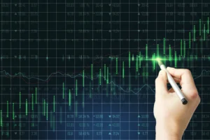 Green Hammer Candlestick chart showing bullish reversal pattern highlighted on a digital trading screen.