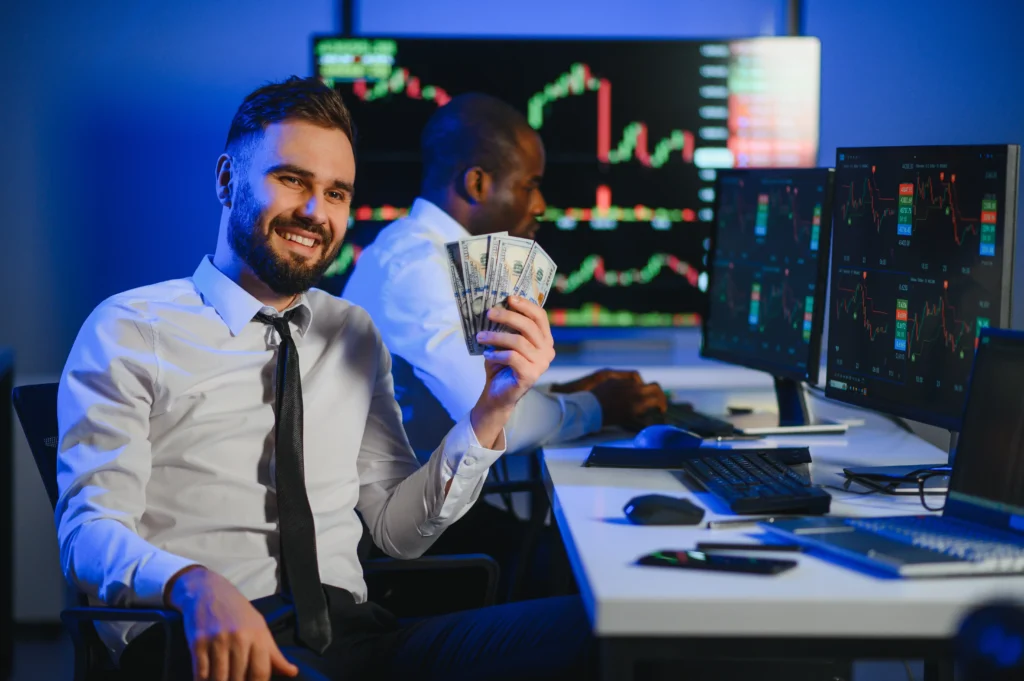 Weekend trading strategies for professionals earning extra income through forex trading