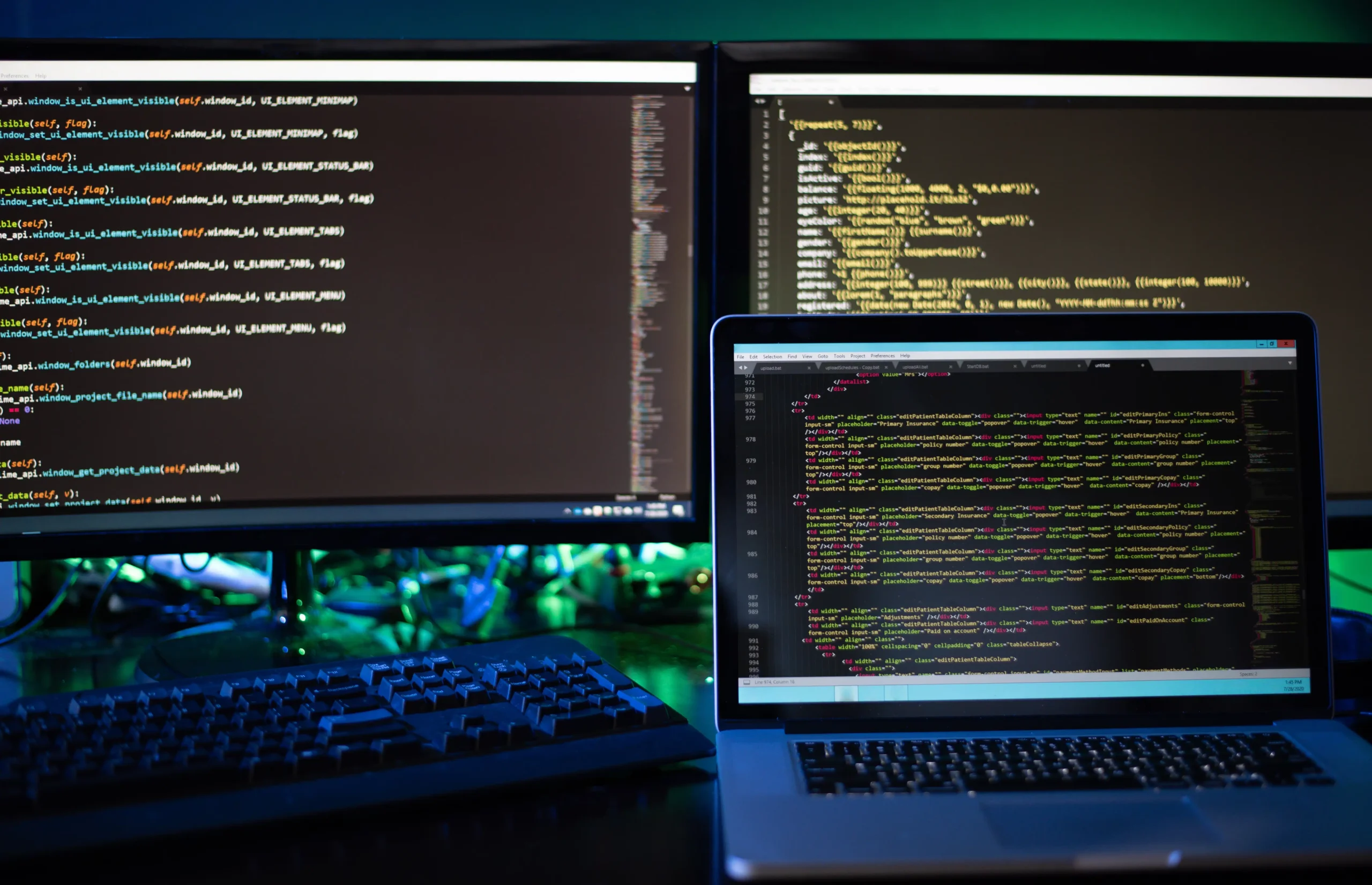 Backtesting vs. Live Testing: How AI Handles Market Adaptation