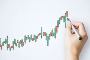 Spinning Top Candlestick on a rising price chart drawn by hand, showing market indecision and trend signals.